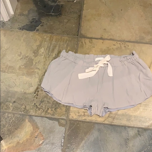 Wilfred Pants - Wilfred silk shorts